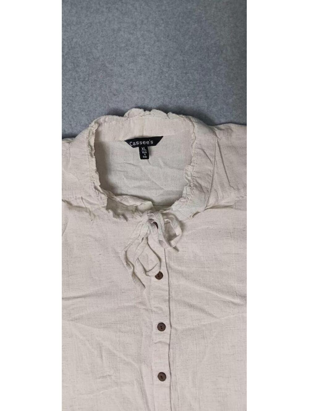 Cassee's Short Sleeve Blouse Womens Size XL Ivory Color Linen Blend Ruffled... - Picture 9 of 11